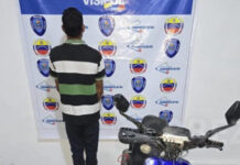 Detienen a hombre en Colón por golpear a su hijastra de dos años