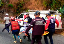 Dos fallecidos tras vuelco de vehículo en el municipio Tovar