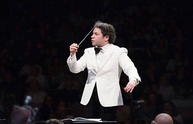 Dudamel,-Savall-y-Gabriela-Ortiz-estarán