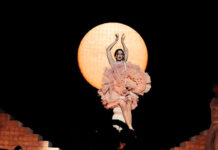 El vestuario de Rosalía en ‘Lux’: entre lo sacro, lo teatral y lo actual