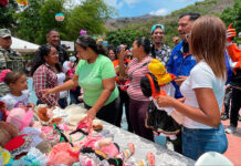 Habitantes de San Francisco en Revenga celebraron el tradicional Bautizo de las Muñecas de Trapo