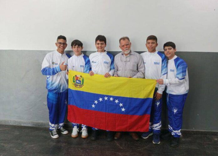 Jóven de 15 años logra medalla para Venezuela en las Olimpiadas de Matemáticas