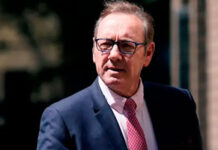 Kevin Spacey pacta con tres hombres para evitar un juicio por agresión sexual en Londres