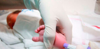 La sacarosa ayuda a los bebés a aliviar la sensación de dolor durante las pruebas médicas