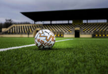 LaLiga lanza nuevo balón contra racismo que utilizará en Primera, Segunda y liga femenina