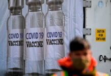 ¿Por qué siguen cambiando las normas sobre las vacunas contra el COVID-19?