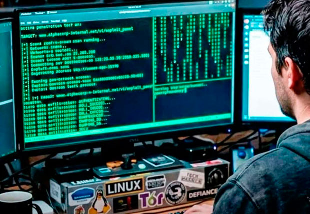 Preso por comercializar fotos de su expareja