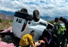 Siniestro vial en km 138 de la ARC dejó dos heridos y daños materiales