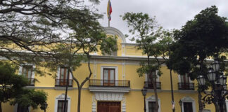 Venezuela afirma que restablece relaciones con EEUU tras diálogo diplomático