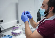 Bioanalistas afirman que 81 % de los laboratorios en todo el país están «inoperantes»