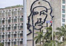 China pide a EEUU levantar el bloqueo a Cuba y dice que «muchos países» lo reclaman