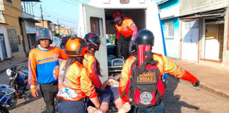 Colisión entre una bicicleta y un vehículo dejó dos lesionados en Anzoátegui