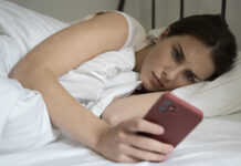 ¿Cómo usar tu móvil para dormir mejor?