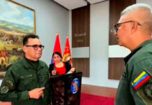 Condecoran a tropas profesionales de la Fanb