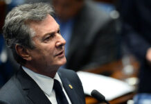 Detienen al expresidente del Banco de Brasilia por un escándalo de corrupción