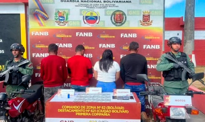 GNB-captura-a-cuatro-integrantes-del-grupo-El-Negro-Juancho-con-miles-de-dólares-en-efectivo