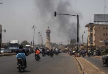 Ghana expresa preocupación por los «ataques terroristas coordinados» del sábado en Mali