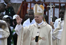 León XIV dijo desde Camerún hay “pan para todos si no se acapara”