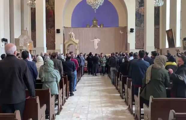 Ofician en Teherán una misa por Alí Jameneí al cumplirse 40 días de luto