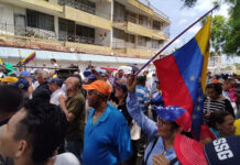 Opositores exigen fecha para celebrar elecciones y aumento de salario