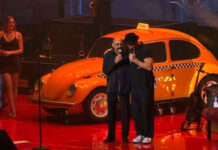 Oscar D’León llevó su ritmo salsero a concierto de Ricardo Arjona