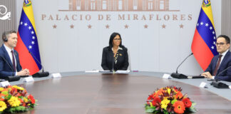 Presidenta (E) recibe al subsecretario Kyle Haustveit y a delegación de Energía de EE. UU.