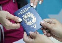 Conviasa habilita documento electrónico que permite el paso a venezolanos con pasaporte vencido