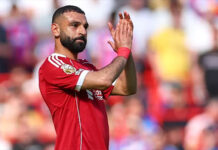 Salah podrá despedirse del Liverpool en el campo