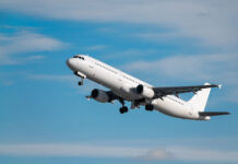 Suecia emite alerta temprana por riesgo de escasez de combustible para aviones en Europa