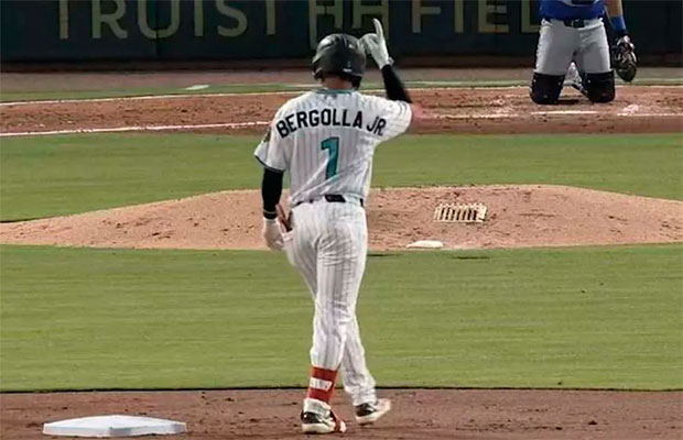 William-Bergolla-Jr.-entre-mejores-bateadores