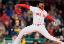 Aroldis Chapman acecha el ‘top 10’ histórico de salvamentos en las Grandes Ligas