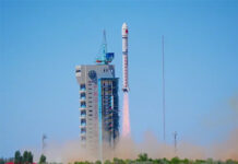 China despliega con éxito cinco satélites a la órbita
