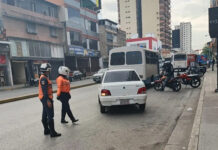 Despliegan operativo de concienciación vial sobre el Metrobús en la Av. Bolívar