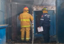 Incendio consume tres locales en Mérida
