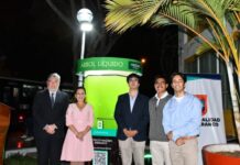Instalan primer árbol líquido contra la contaminación en Perú