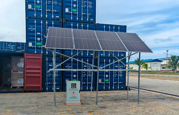Japón dona 6,5 millones de dólares para instalar paneles solares en 10 hospitales de Cuba