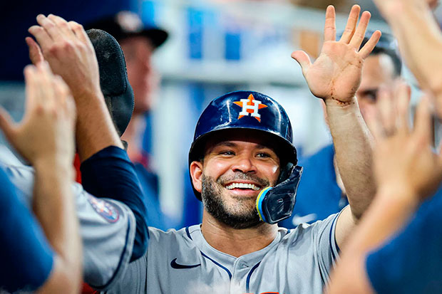 José-Altuve-llegó-a-las-900-empujadas