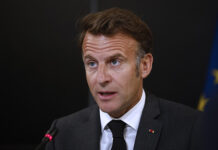 Macron pide acelerar reciclaje de plástico que cuesta en sanciones 1.500 millones al año