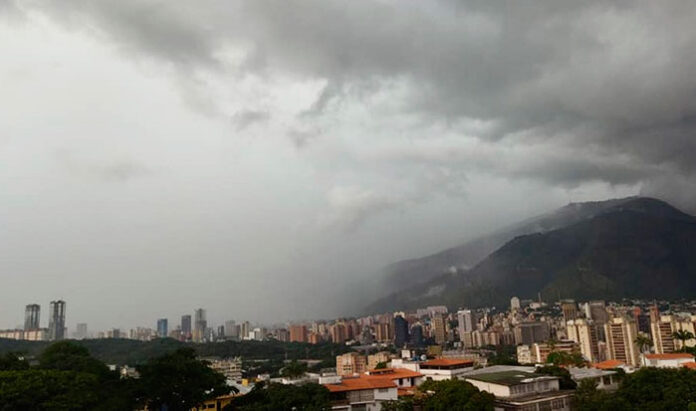 Onda Tropical N°3 avanza hacia la Guayana Esequiba