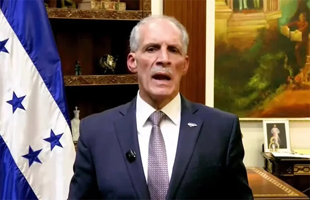 Presidente de Honduras promete que masacre de 19 personas no quedará impune