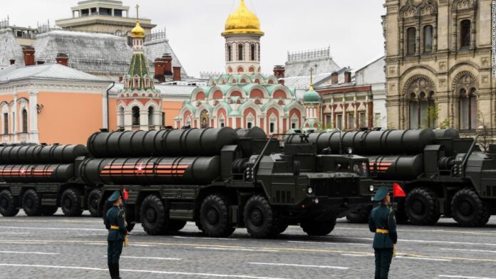Putin ratifica su compromiso con la modernización de sus fuerzas nucleares