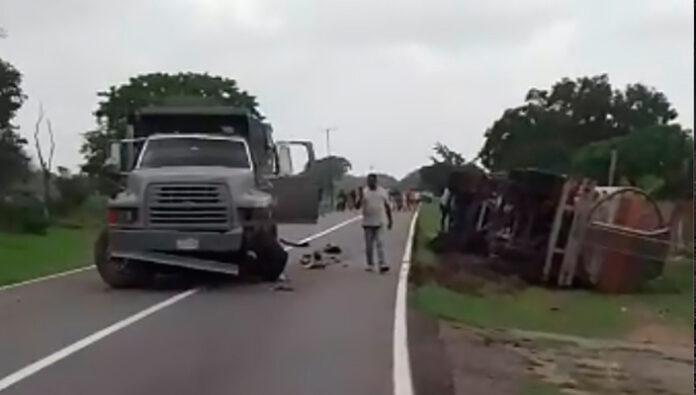 Accidente-entre-gandola-y-volteo-obstaculizó-la-Troncal-14-en-Anzoátegui