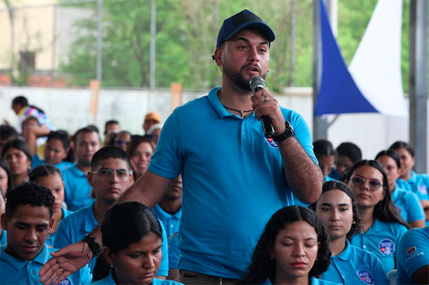 Aragua-reunió-a-voluntarios