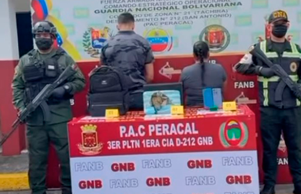 Capturan a dos sujetos por posesión de marihuana e