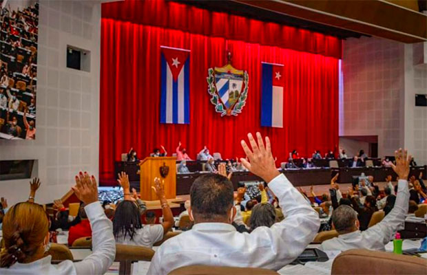 Cuba-avanza-en-un-proyecto-de-Ley-para-reducir-la-estructura-ministerial-de-27-a-20
