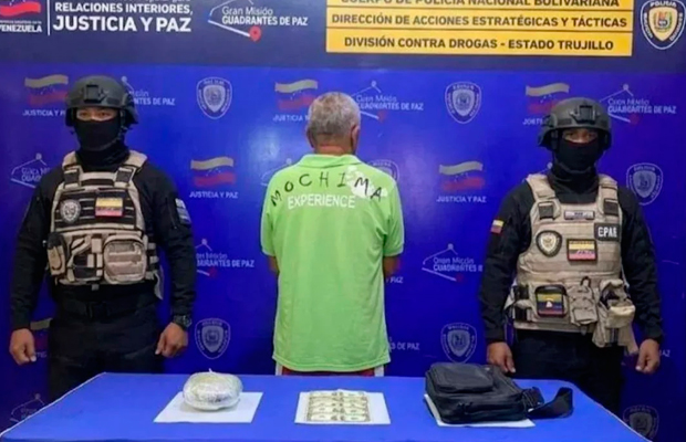 Detienen a sexagenario con más de 300 gramos de pr