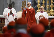 El papa llama a la unidad de la Iglesia y pide no «endurecerse en las propias posiciones»