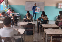 Estudiantes reciben formación interactiva para la prevención de enfermedades