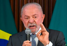 Lula dice que incluirá la política de defensa por primera vez en su programa electoral