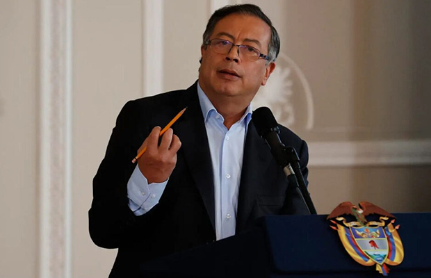 Petro asegura que estadounidense detenido en Bogotá «al parecer no violó» a ningún menor